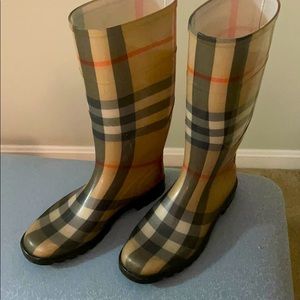 Burberry rain boots